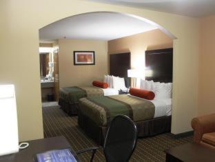 Best Western Plus Edinburg Inn & Suites Room photo